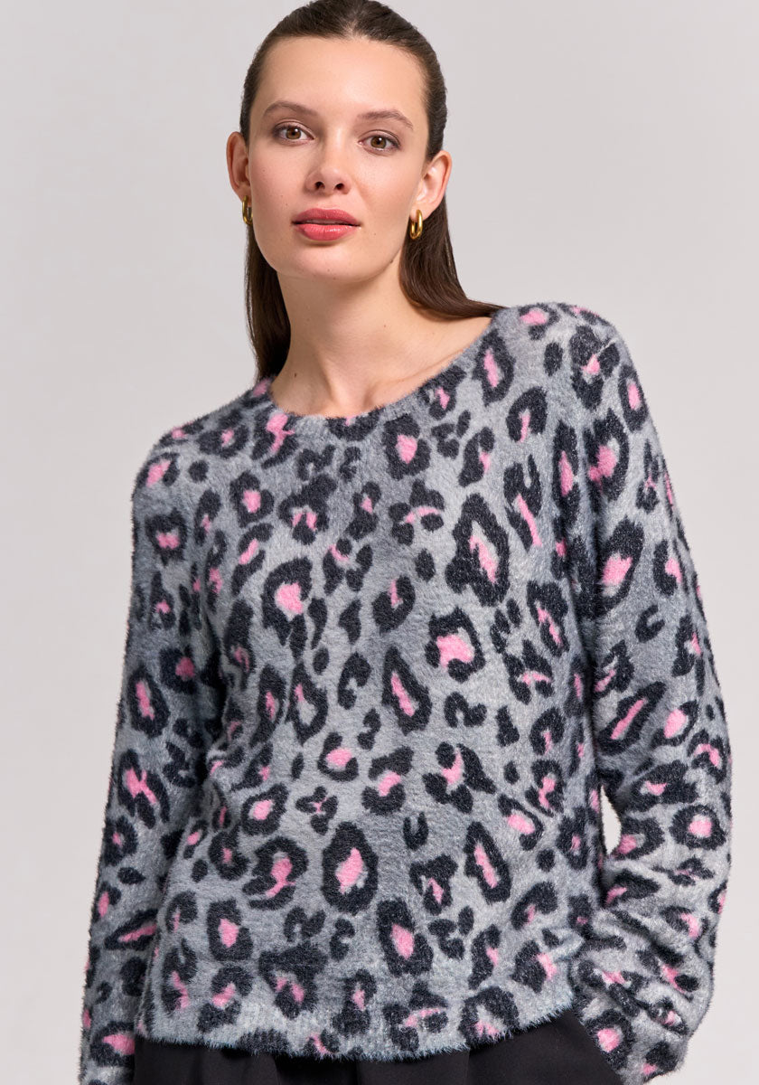Flauschiger Pullover minimal Leo