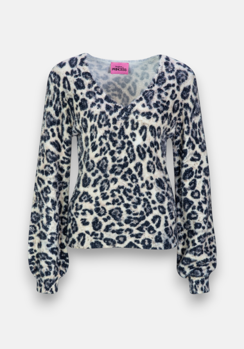 The Frogbox by Princess Strickpullover features a blue and black Leo-Print on white with a V-Ausschnitt, ribbed cuffs, slightly fitted waist, and a pink tag inside the collar. Shown on a plain white background.