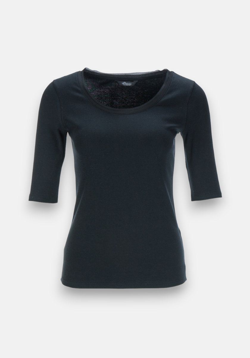 A fitted women’s shirt by Princess Goes Hollywood, in plain black Baumwolle, features 3/4 sleeves and a scoop neckline. The smooth, pattern-free design has no buttons or embellishments and is shown centered on a white background.