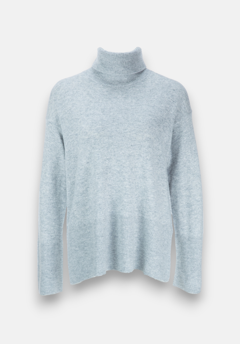 Cashmere turtleneck sweater with side slits