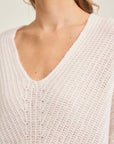 Short V-neck sweater made from cashmere mix