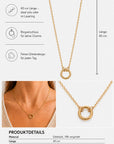 Goldkette von Princess Goes Hollywood mit einer zarten Kette und einem Anhänger in Form eines ineinander verschlungenen Rings, sowohl einzeln als auch getragen abgebildet. Zu den Highlights der Infografik zählen eine Länge von 40 cm, ein Ringverschluss für Anhänger sowie feine Glieder. Die deutschen Produktdetails listen Materialien wie „18-karätig vergoldete Charm-Gliederkette aus Edelstahl“ auf, zusammen mit Länge, Verschlussart, Stil und Farbe.