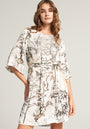 Kleid mit Gürtel und Naturprint