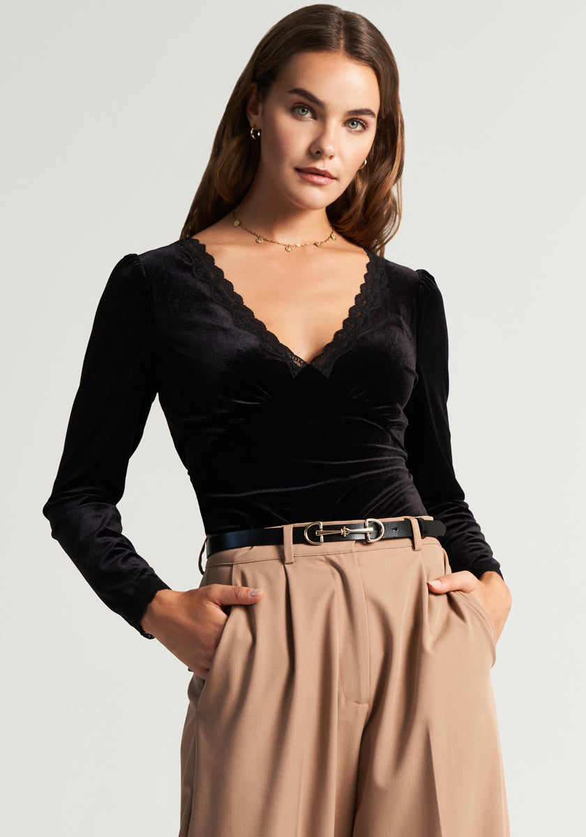 Chemise en velours avec dentelle