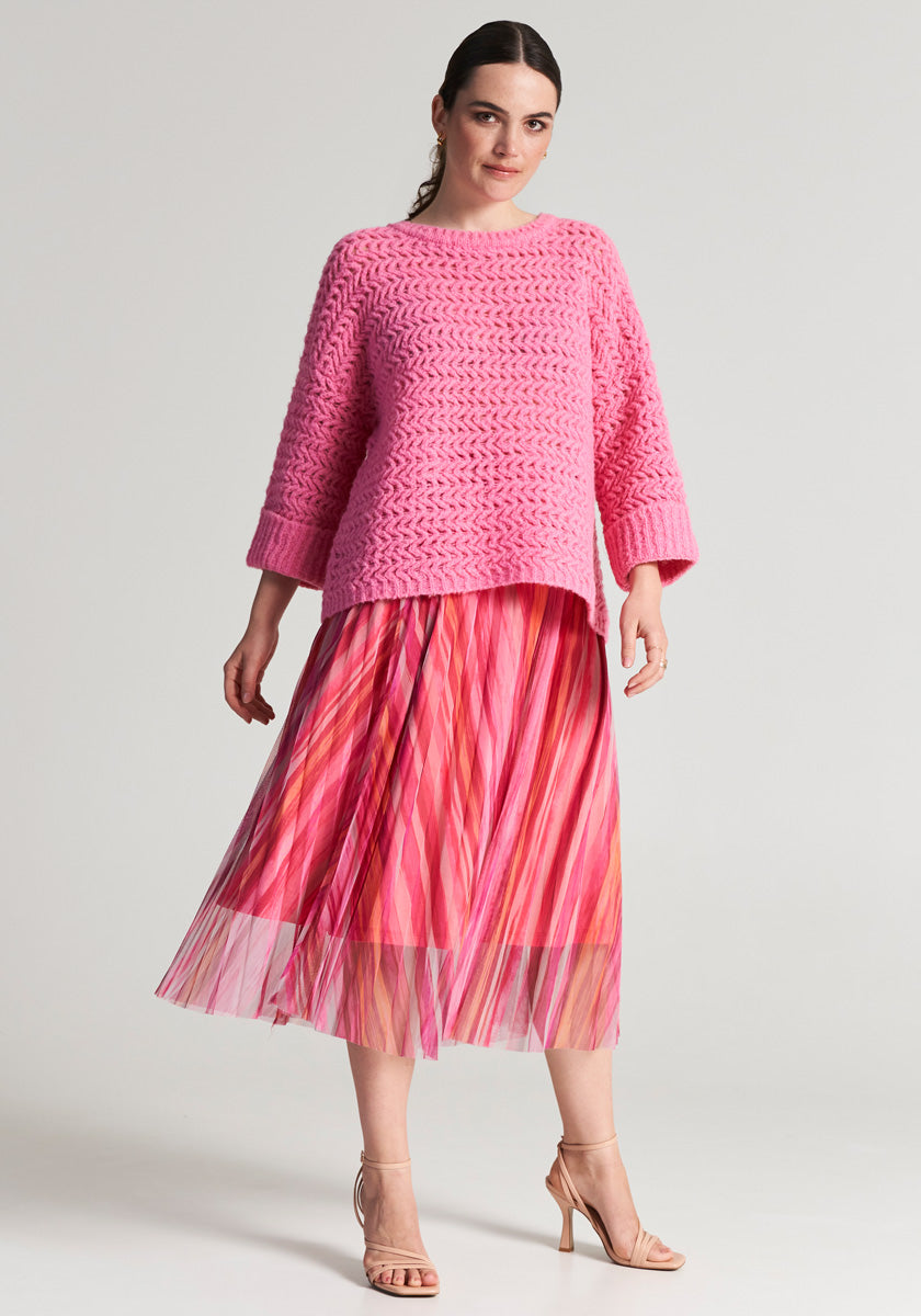 Oversized sweater with wave structure