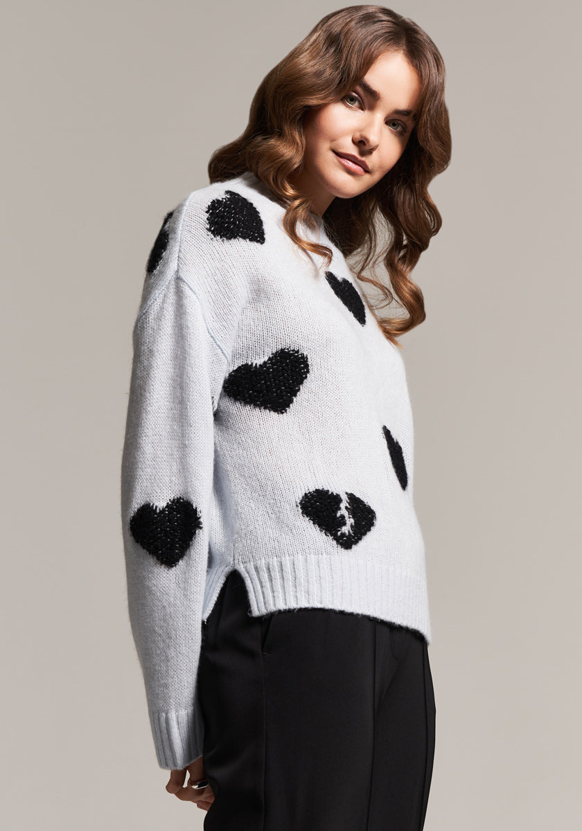 Pullover mit Herzmotiv