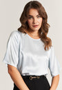 Blouse en soie bleue manches courtes