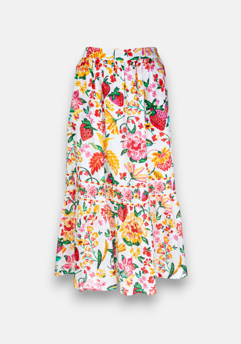 A cheerful Midirock by Princess Goes Hollywood in soft Baumwolle with a vibrant floral and strawberry allover-print on white, featuring a gathered elastic waistband and tiered design for extra volume and flow.