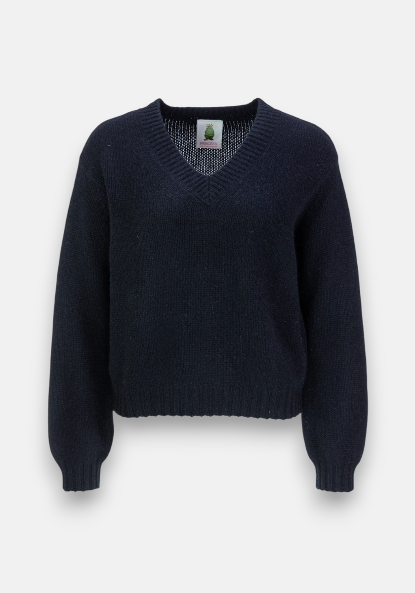 A plain, long-sleeved Princess Goes Hollywood Kaschmir Pullover in dark navy blue with a V-neck. Features ribbed cuffs, hem, and neckline, plus a small white tag with green logo inside the collar, shown on a light background.