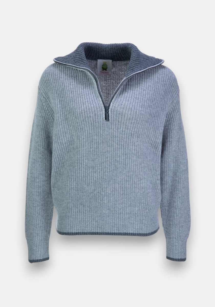 A light gray Princess Goes Hollywood Strickpullover with long sleeves, a loose fit, and a high collar with quarter-zip. Made from soft wool-cashmere blend for a cozy feel and subtle sheen. Shown on a plain white background.