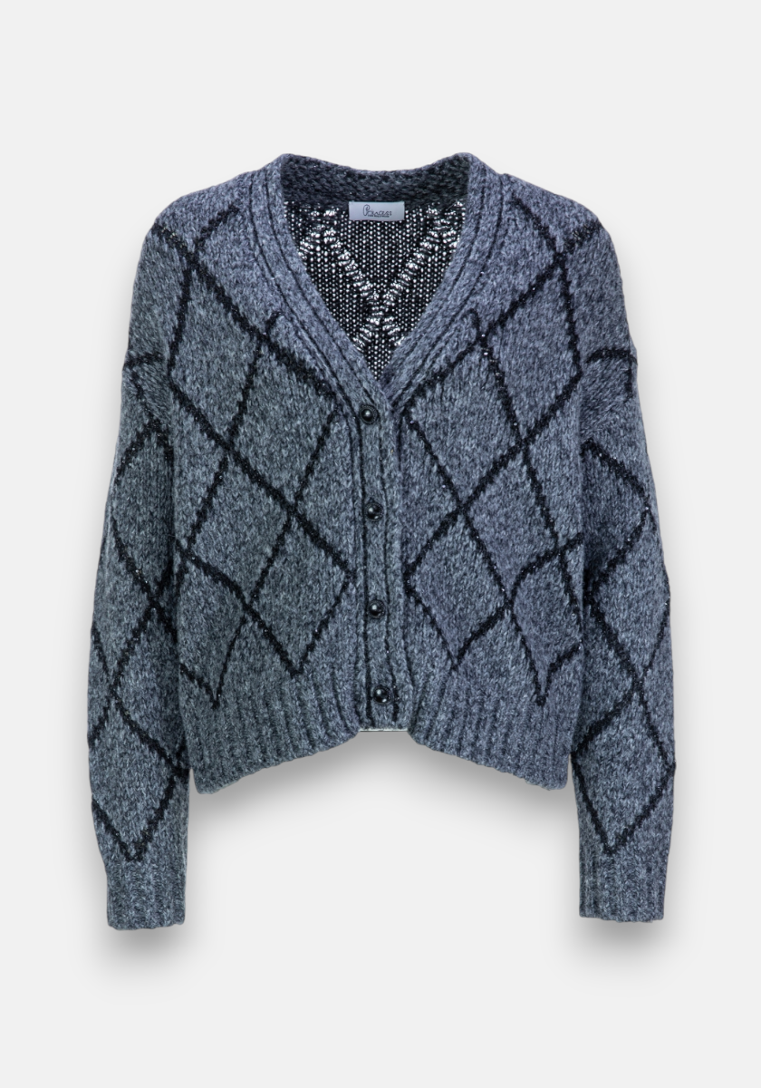 The Princess Goes Hollywood Strickjacke features a chunky gray design with diamond argyle pattern, V-neckline, long sleeves, ribbed cuffs and hem, and black front buttons—thick, cozy, and ideal for cooler days.