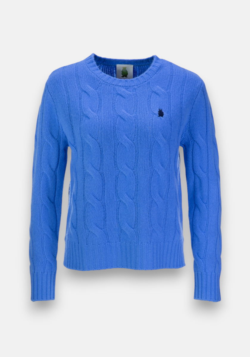 A bright blue Zopfstrick Wolle-Kaschmir-Mix Pullover by Princess Goes Hollywood with long sleeves, Rundhalsausschnitt, ribbed cuffs and hem, and a small dark embroidered logo on the left chest, shown on a plain white background.