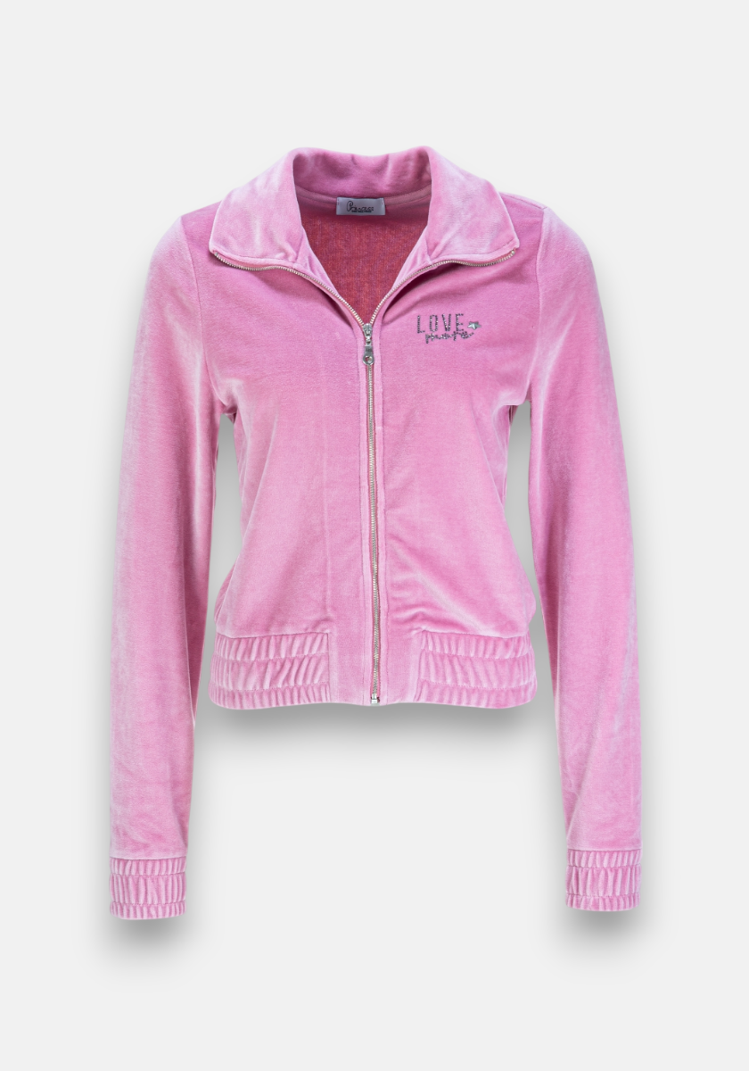 The Princess Goes Hollywood Sweatjacke features pastel pink velour, a collar, long sleeves, ribbed cuffs and hem, and small LOVE embroidery with a heart on the chest. It offers a relaxed fit and soft Nicki-Stoff texture.