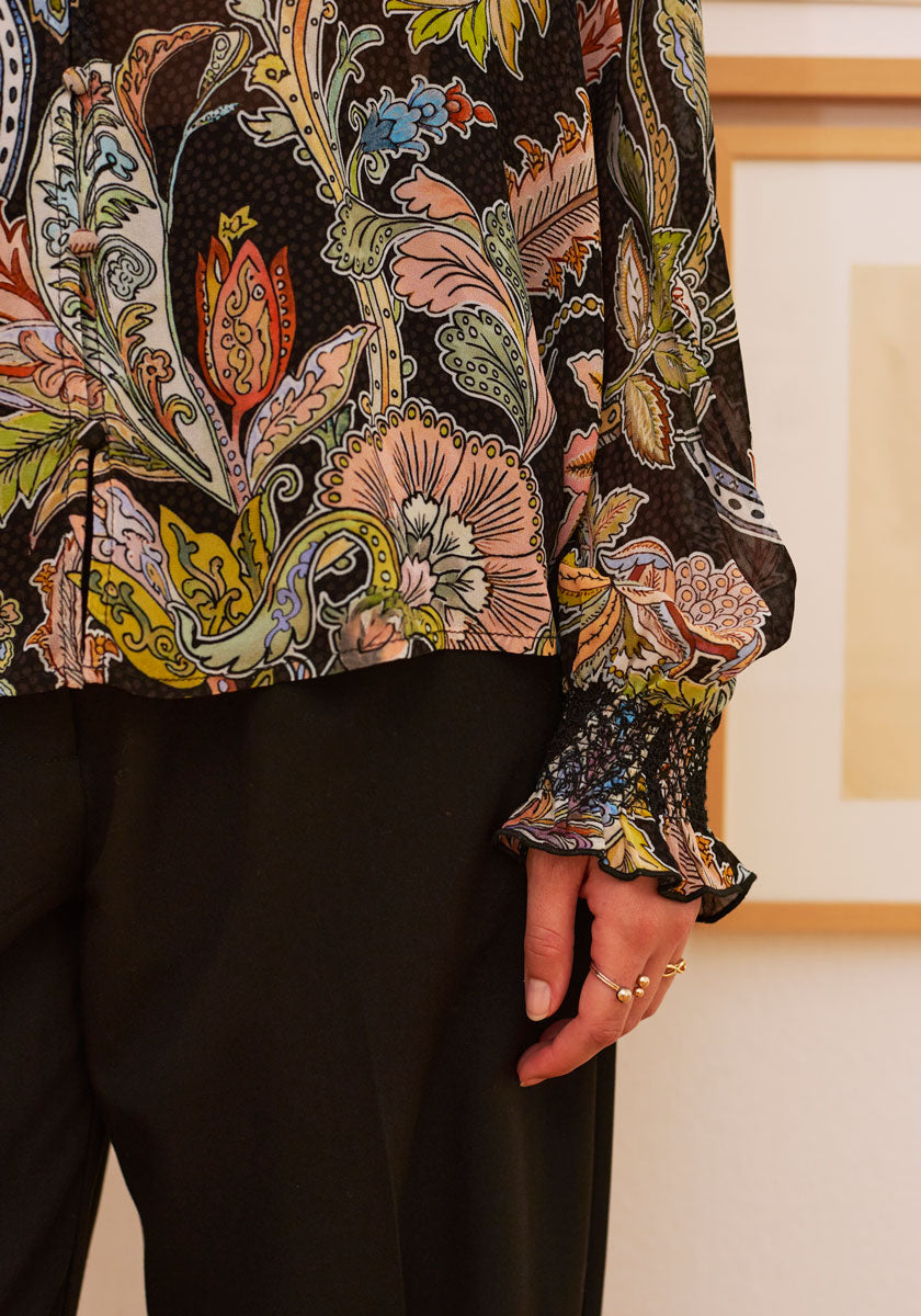 Bluse black Paisley mit Rüschen