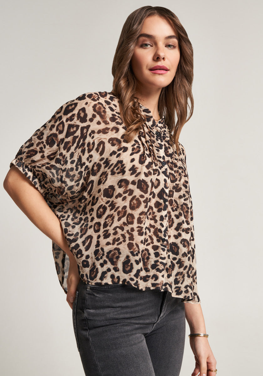 Leopard short-sleeved blouse