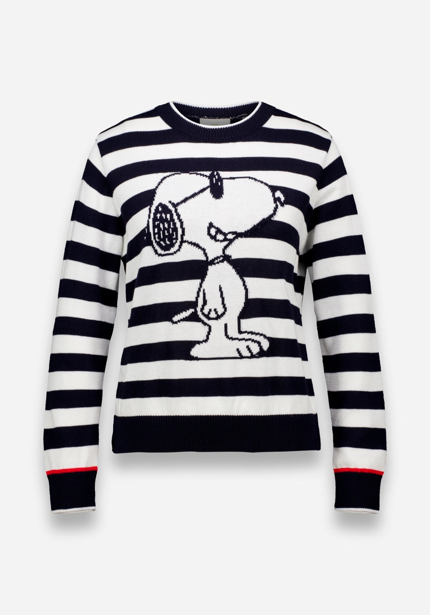 Ein gestreifter Pullover von Princess Goes Hollywood aus weichem Baumwollmix mit langen Ärmeln, großem Snoopy-Motiv vorn und roten Zierstreifen an den Bündchen. Rundhalsausschnitt, Saum und Ärmelabschlüsse sind schwarz.