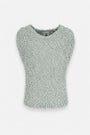 Ein ärmelloses, hellgraues Pullunder von Princess Goes Hollywood, mit strukturiertem, flauschigem Schlingenstoff, einfachem, geradem Schnitt und klassischem Rundhalsausschnitt. Abgebildet vor einem schlichten weißen Hintergrund.