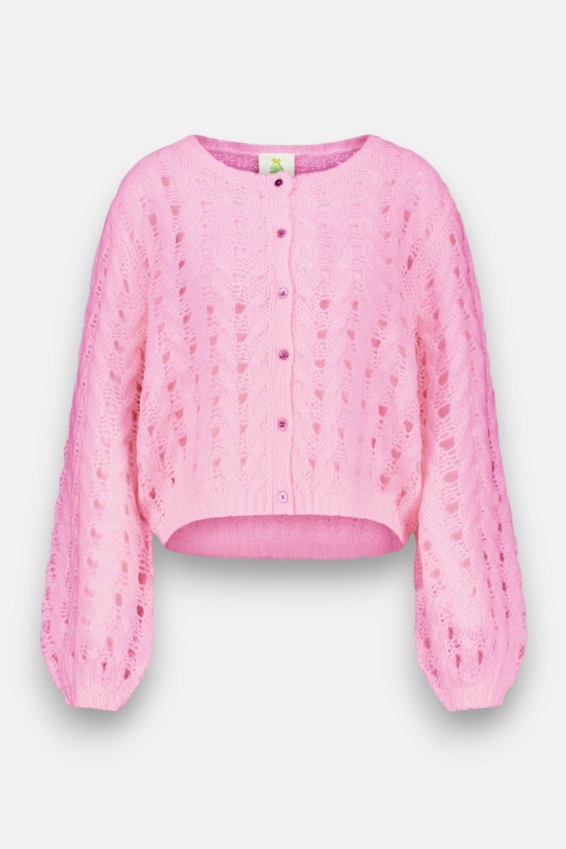 Die Princess Goes Hollywood Strickjacke hat einen hellrosa Merino-Alpaka-Mix, ein strukturiertes Lochstrickmuster, passende Knöpfe, einen Rundhalsausschnitt, weite Ärmel mit gerafften Bündchen und eine lockere, kastige Passform.