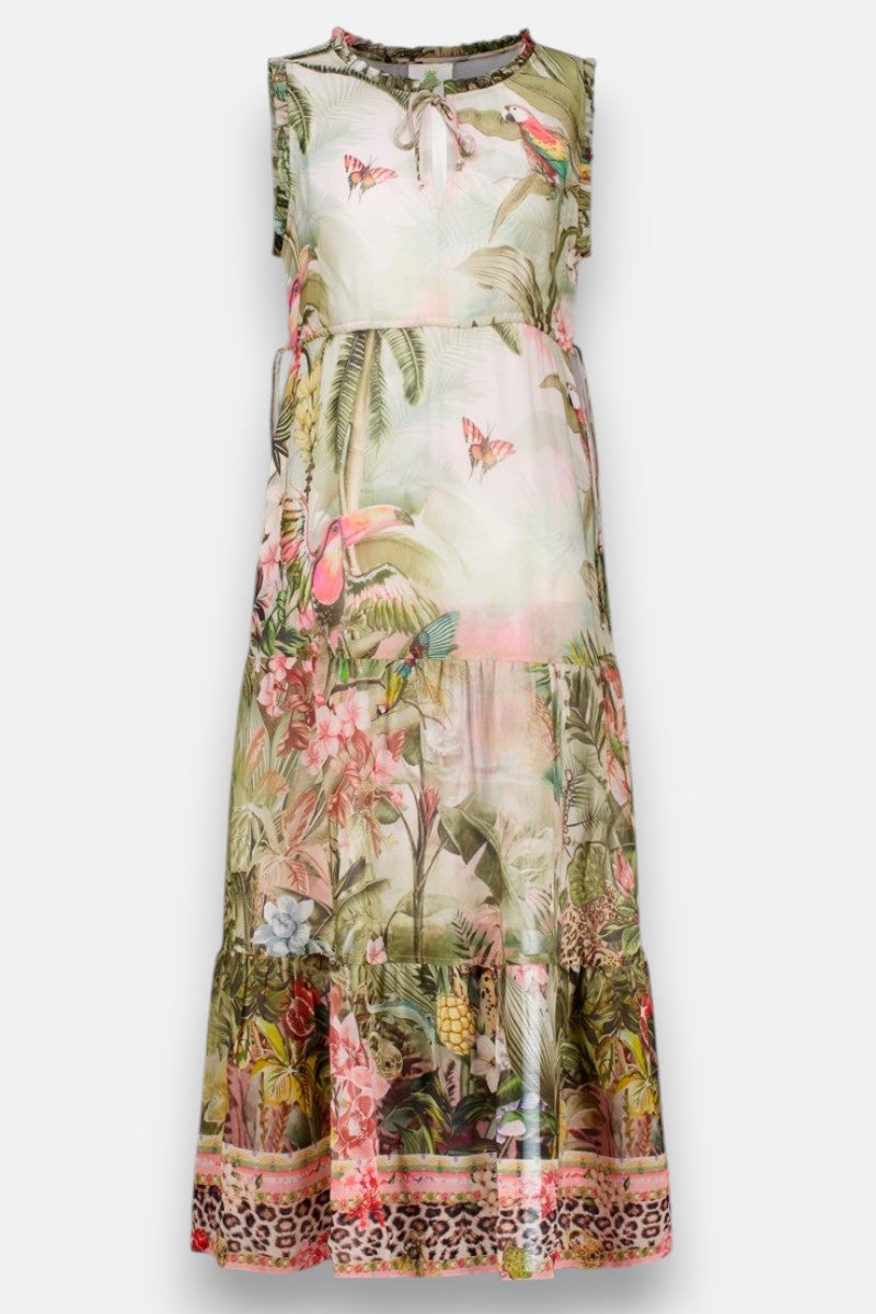 Ärmelloses, knöchellanges Midikleid von Princess Goes Hollywood mit tropischem Blumen- und Schmetterlingsdruck in Grün, Rosa und Beige. Mit Rundhalsausschnitt zum Binden, elastischer Taille, durchsichtigem, fließendem Stoff und Dschungel-Leo-Print-Saum.