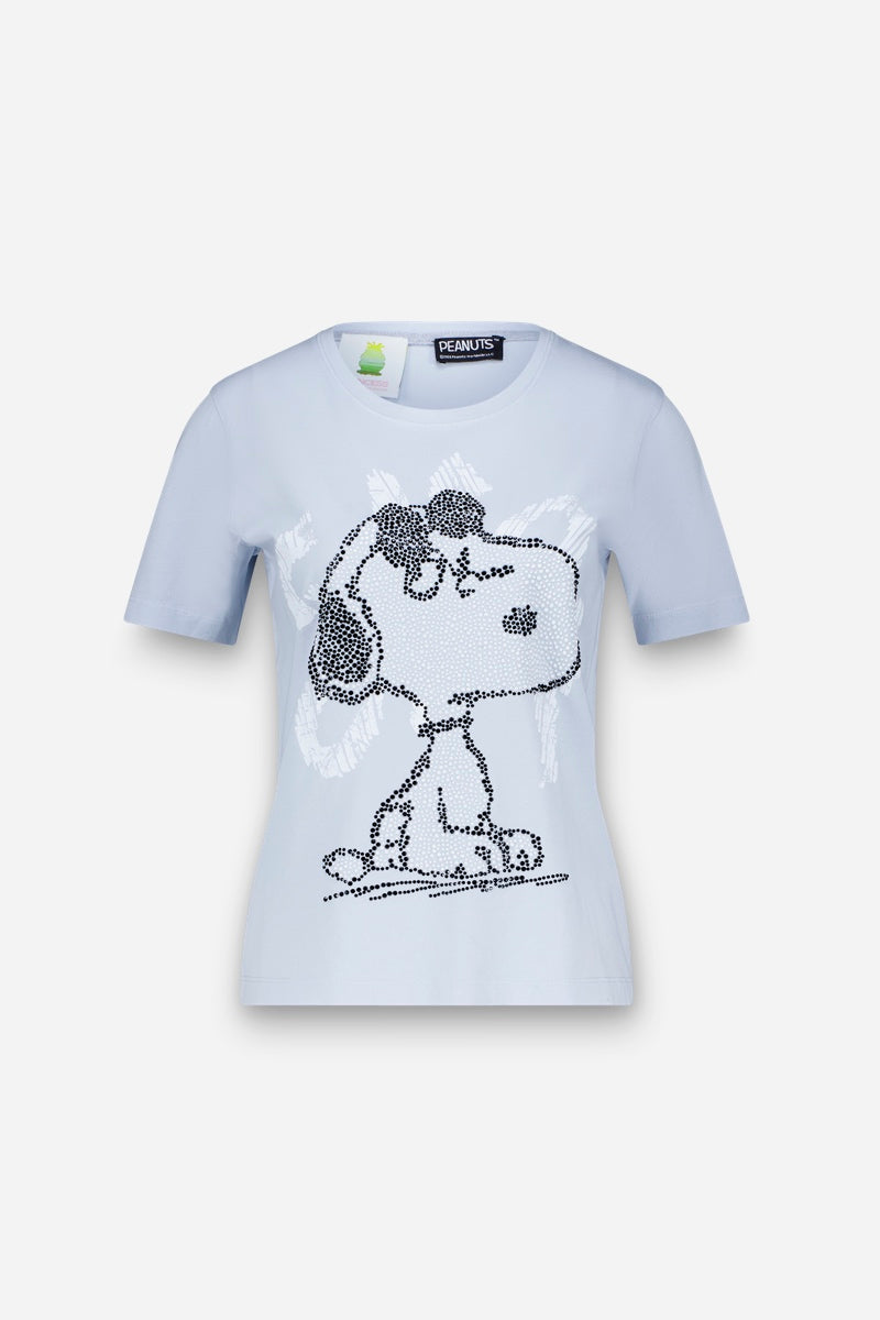 Das hellblaue, kurzärmelige T-Shirt von Princess Goes Hollywood aus Baumwolle zeigt einen großen, umrandeten Snoopy in schwarzen Strasssteinen auf der Vorderseite, einen Rundhalsausschnitt und ein sichtbares Peanuts-Label im Kragen.
