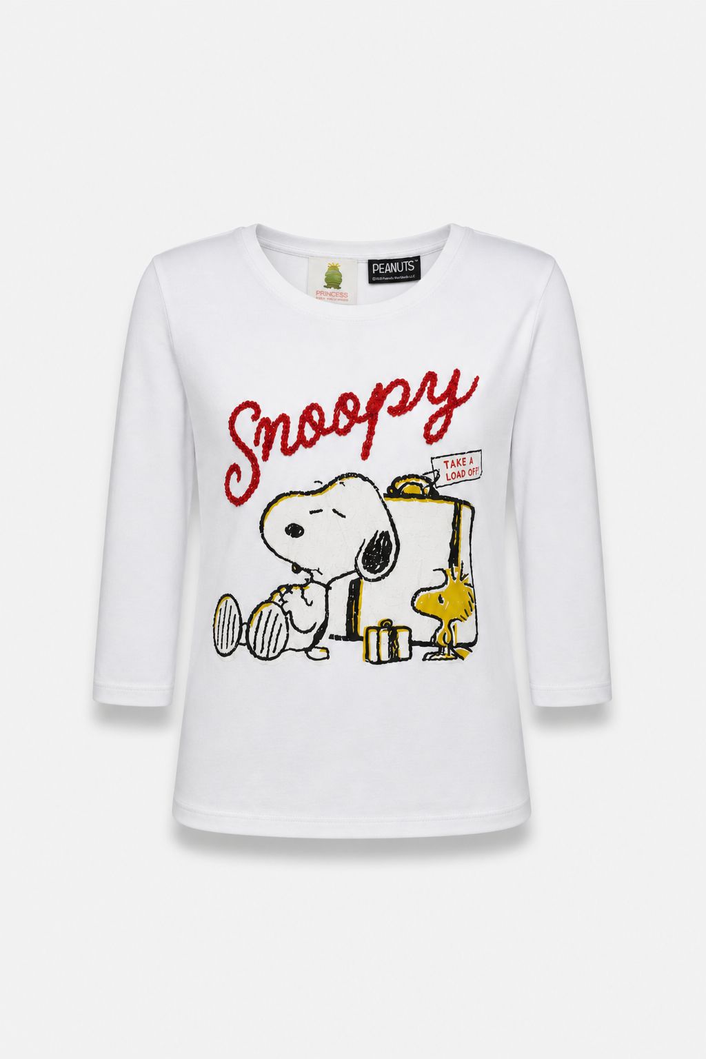 Dieses Snoopy-Shirt „Princess Goes Hollywood“ in limitierter Auflage besteht aus weicher Baumwolle und zeigt Snoopy und Woodstock neben einem Koffer, den Schriftzug „Snoopy“ in rotem Glitzer sowie Woodstock, der ein Schild mit der Aufschrift „TAKE IT EASY“ hält. Es hat einen Rundhalsausschnitt und lange Ärmel.