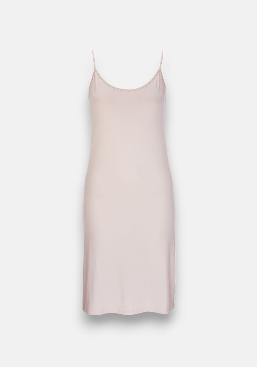 The Princess Goes Hollywood Hautfarbenes Unterkleid Viskose is a sleeveless slip in light beige, featuring delicate spaghetti straps, a scoop neckline, and a knee-length straight cut. Its smooth, lightweight viscose makes it perfect for discreet layering.