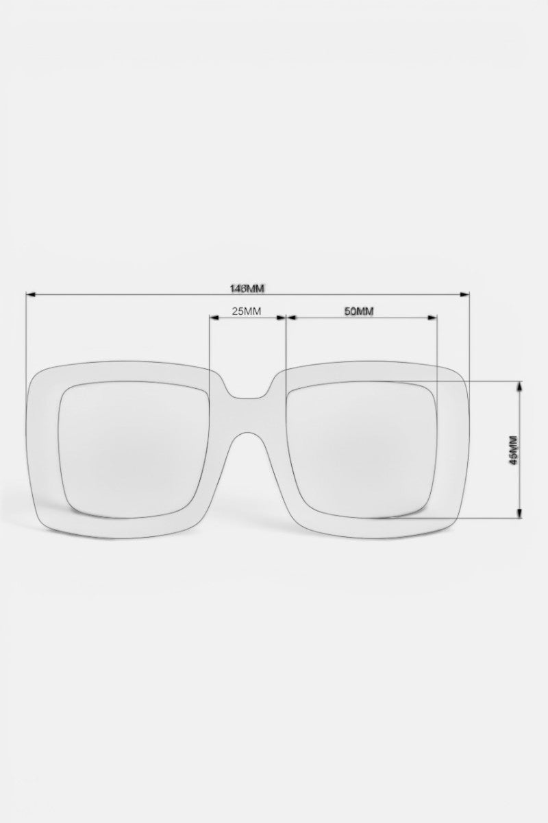Umriss einer rechteckigen Brille mit Maßen: Rahmenbreite 148 mm, Glasenbreite 50 mm, Stegbreite 25 mm und Höhe 49 mm. Zur Verdeutlichung sind Maßlinien und Zahlen eingezeichnet. Das Bild ist vor einem weißen Hintergrund dargestellt, um die genauen Abmessungen der stilvollen Okkia ISCHIA Oversize-Brille deutlich zu veranschaulichen.